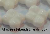 CAG7225 15.5 inches 25*25mm carved flower white agate gemstone beads