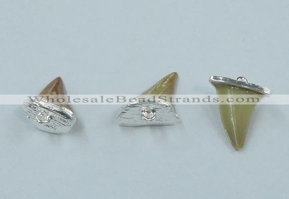 NGP2496 15*18mm - 18*20mm shark teeth pendants wholesale